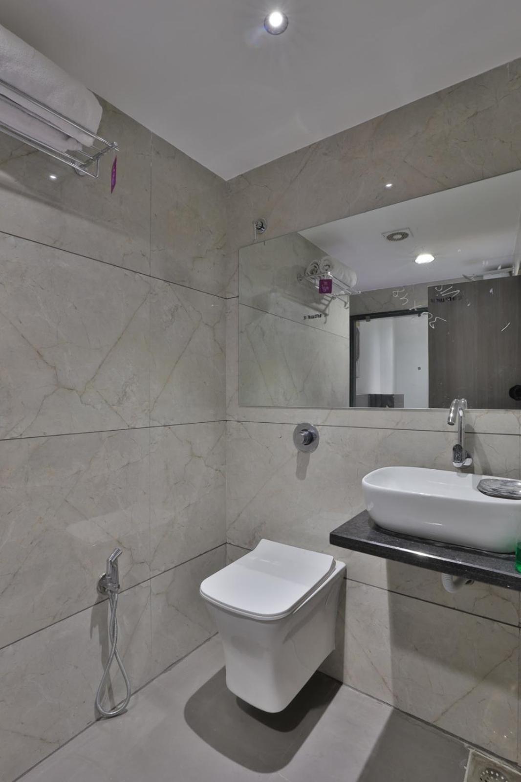 Hotel Legacy Ahmedabad Exterior foto